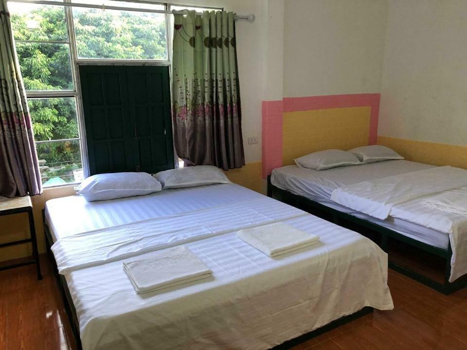 Army Barracks Guesthouse Vang Vieng Eksteriør billede